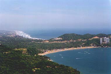 eine bucht südlich von acapulco
