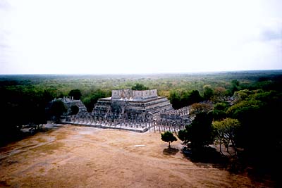 grupo de las mil columnas und palacio del gerrero