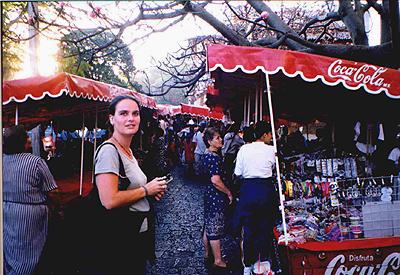 sandra auf dem markt in pasquaro